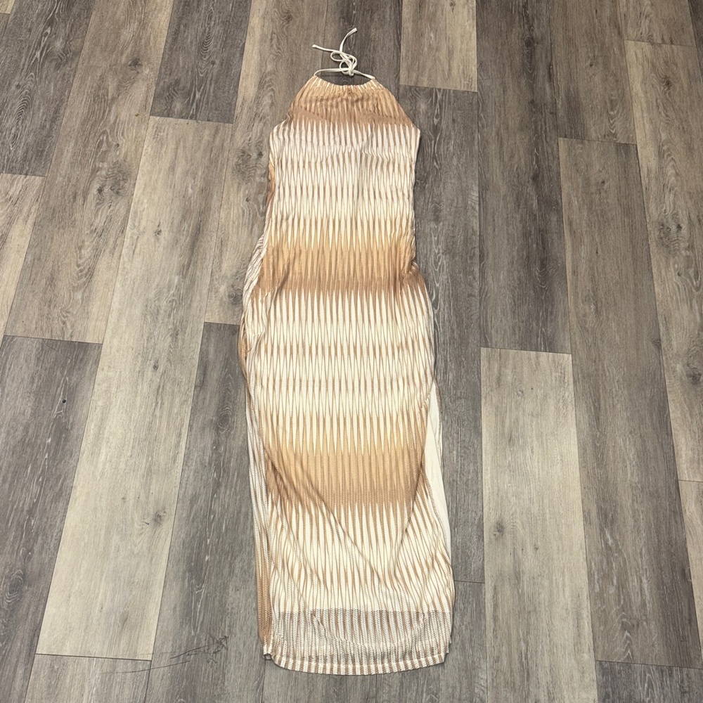 Elegant Tan Sleeveless Dress